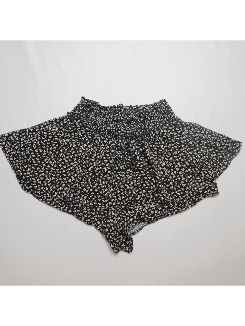 Altar’d State Womens Medium Black Flower Floral Skirt Shorts Built In M